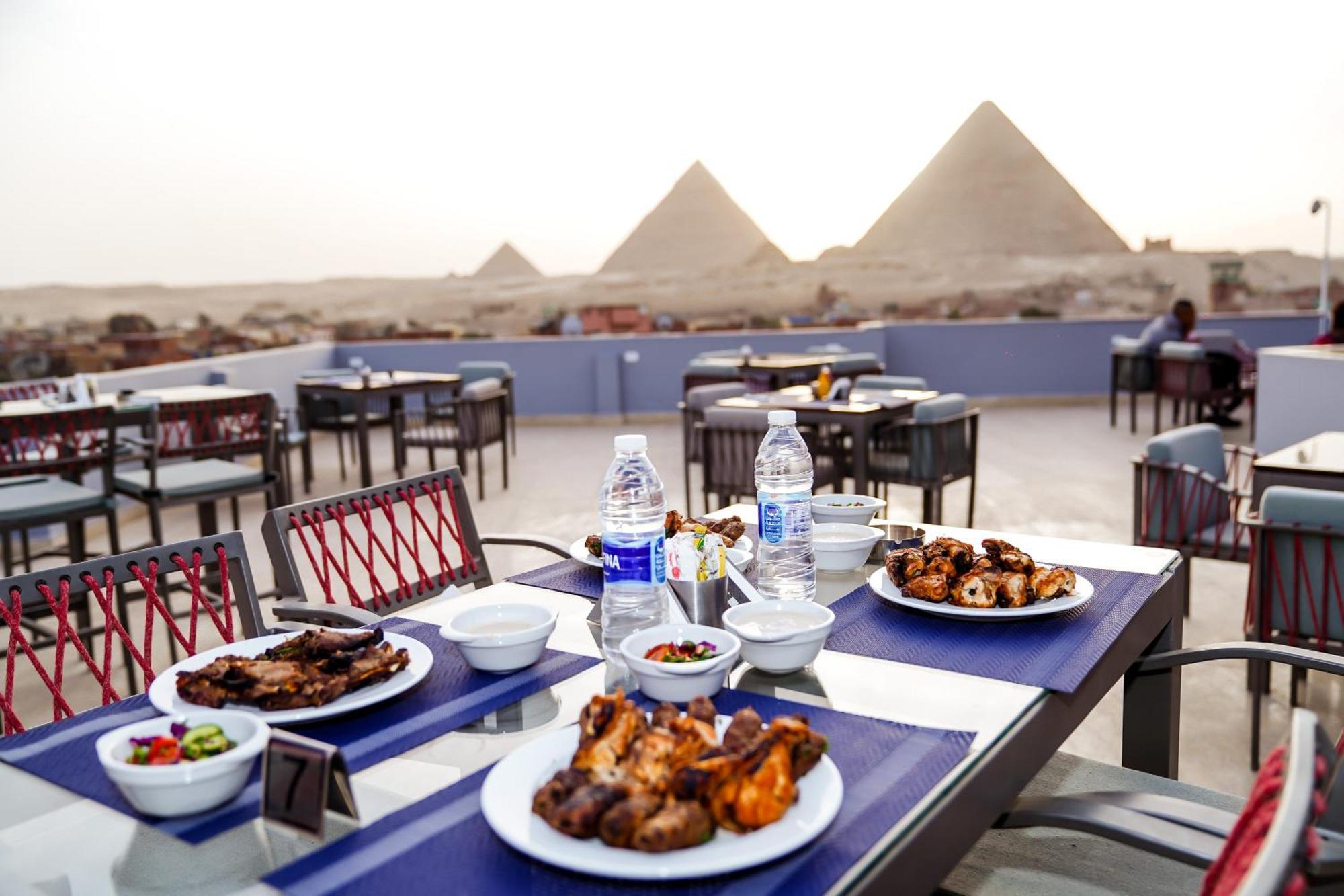 Pyramids Hotel Kafrat al Jabal Exterior photo